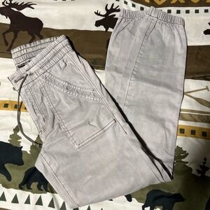 American Eagle Capris